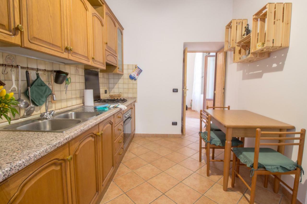 Delizioso Appartamento Da Paola Orvieto Buitenkant foto